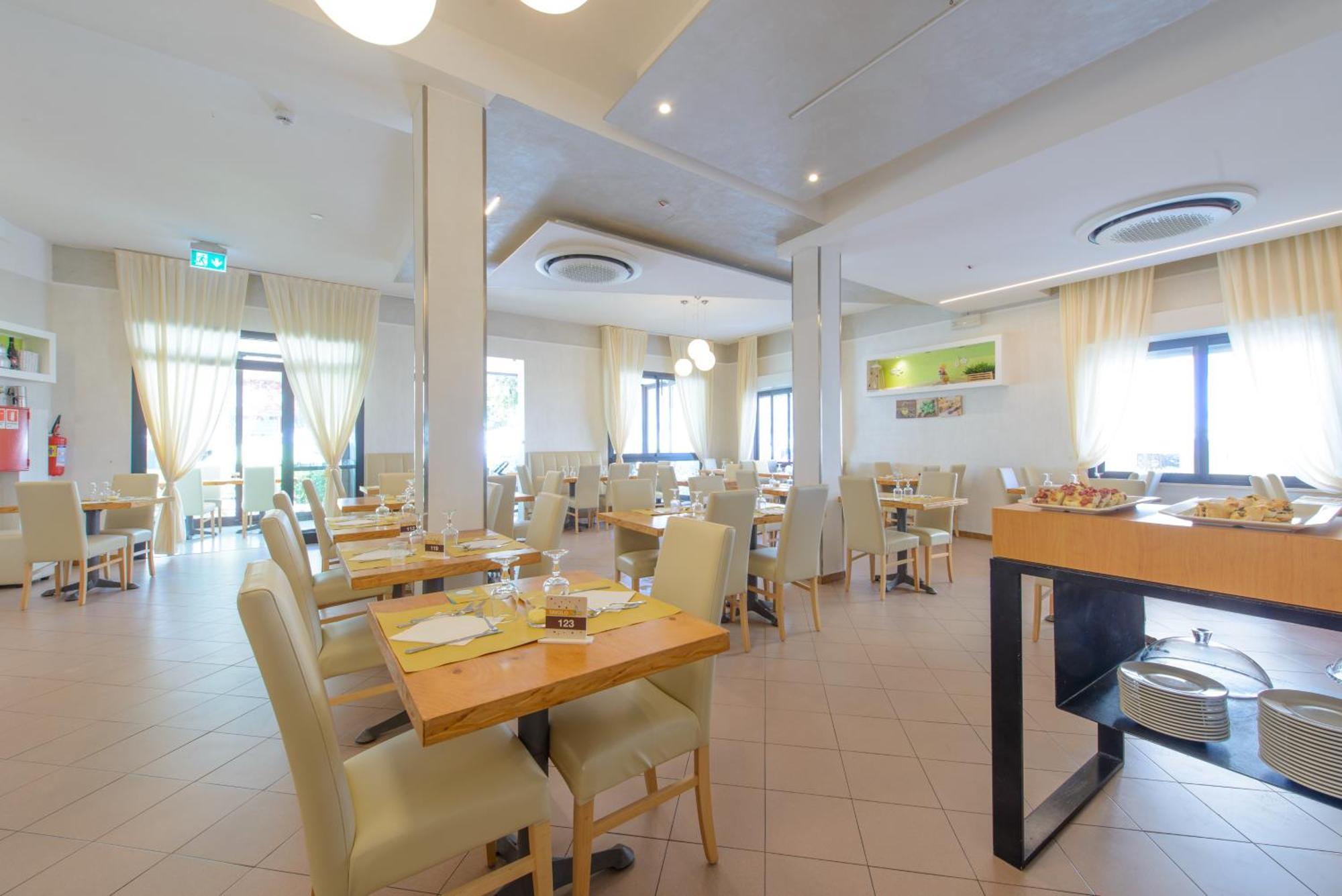 Hotel Nuova Medusa Rimini Zewnętrze zdjęcie